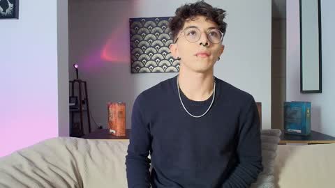 IM  THOMAS online show from September 9, 3:28 am