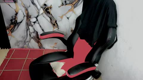 im_david01 online show from January 8, 2:45 pm