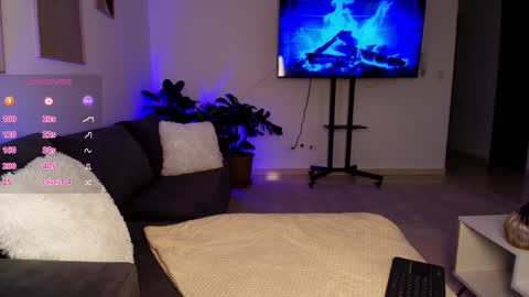 Eli  online show from March 30, 8:53 pm