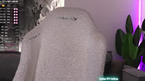 Snapshot of im_kristina chatting on October 20, 12:26 am Kris online show from October 20, 12:26 am