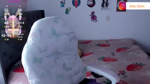 im_lu_ online show from December 2, 8:06 pm