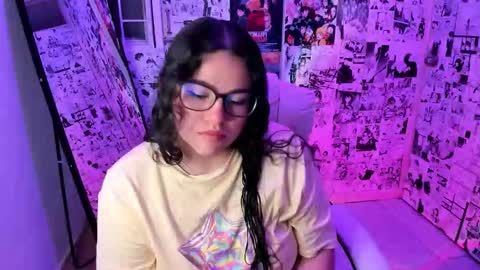 mei mei uwu online show from March 18, 12:49 am