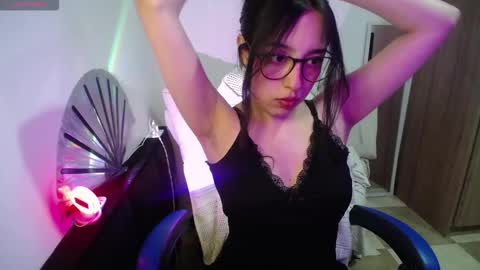 im_misssilver online show from November 4, 3:30 am