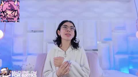 Moly  online show from January 18, 2:26 pm