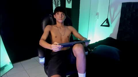 RALF online show from April 5, 3:25 am