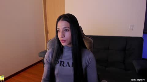 TAYLOR  online show from January 20, 11:54 pm