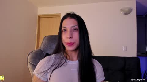 TAYLOR  online show from January 16, 2:51 am