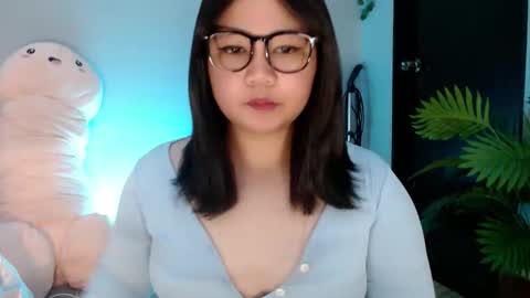 Snapshot of im_ur_cutiewife chatting on October 23, 1:07 am cherryl online show from October 23, 1:07 am