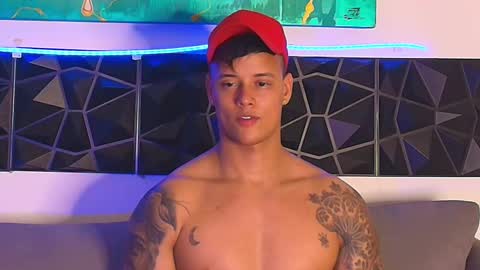 imconor online show from February 11, 9:46 pm