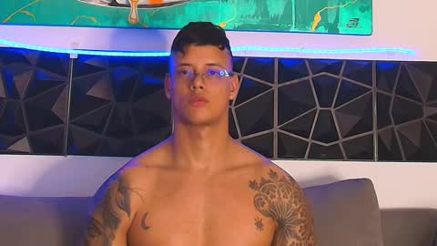 imconor online show from February 17, 8:49 pm