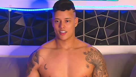 imconor online show from February 3, 10:21 pm