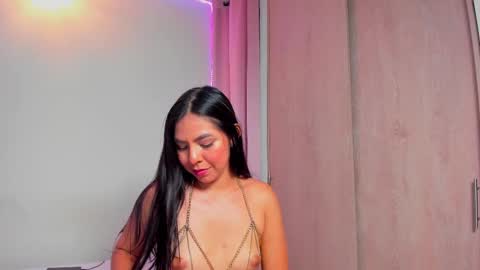 Snapshot of imdayaadams chatting on February 21, 6:07 am Dayana online show from February 21, 6:07 am