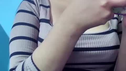 mia latina online show from March 1, 12:37 am