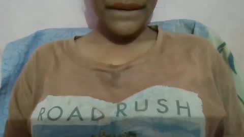 Snapshot of imlovelyrose chatting on December 14, 4:19 pm ROSE online show from December 14, 4:19 pm