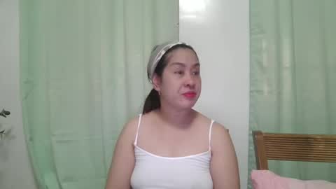 Immaculate02 online show from May 12, 6:11 am