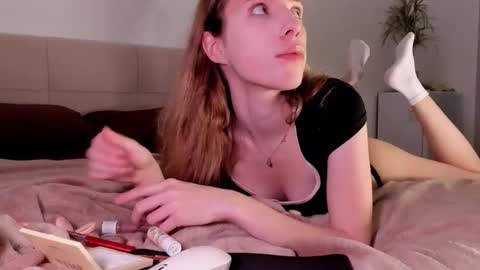 my name Imo  Fansly  online show from October 19, 2:38 am