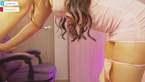 imvickyrachell_ online show from December 22, 4:25 pm