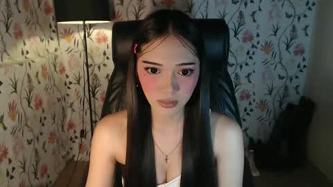 Snapshot of imyourlegalbaby chatting on February 23, 12:27 pm Aki online show from February 23, 12:27 pm