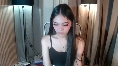 Aki online show from November 15, 4:58 am