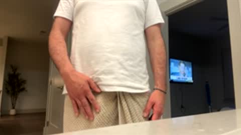 in_need_of_cumming online show from May 15, 4:32 am