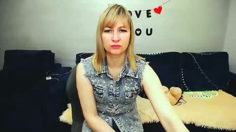 incredible_ariela online show from March 26, 10:20 am
