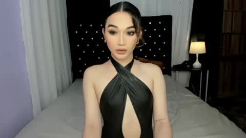 indestructabletrixie online show from May 31, 9:19 am