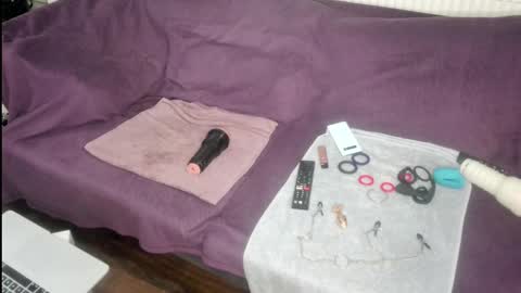 indian_exhibitionist online show from May 2, 11:10 pm