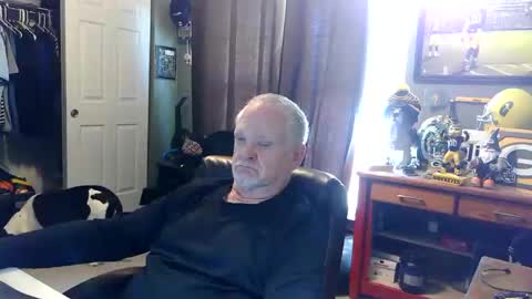 Papa online show from May 9, 6:47 pm