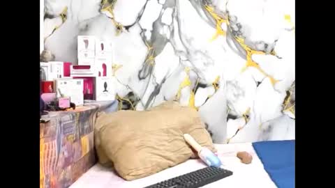 Lia online show from May 8, 4:29 am