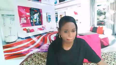 Snapshot of indianlovebug chatting on September 10, 5:14 pm Leah online show from September 10, 5:14 pm