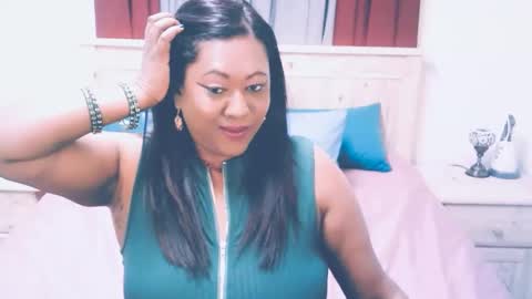 Snapshot of indianlust69 chatting on September 28, 12:19 am Amy online show from September 28, 12:19 am