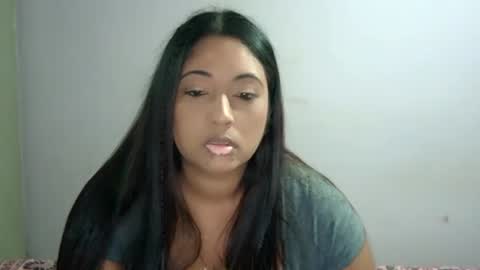 Snapshot of indianplaygal69 chatting on October 18, 11:31 pm Indianpalgal69 online show from October 18, 11:31 pm