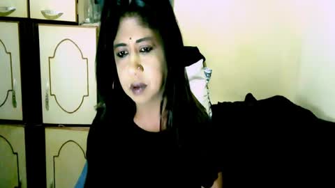 indianpleasures21 online show from July 26, 11:24 pm