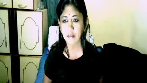 indianpleasures21 online show from July 25, 10:51 pm