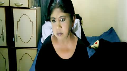 indianpleasures21 online show from July 2, 6:29 am