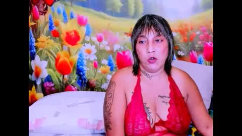indianroxy27 online show from February 5, 7:28 pm