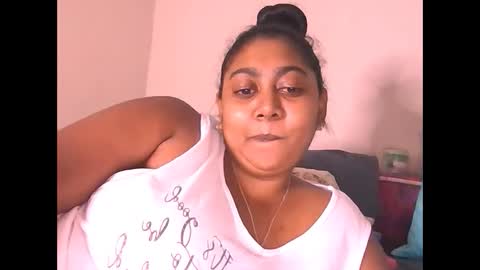 indianruby21 online show from February 28, 10:25 pm