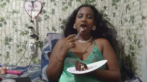 Snapshot of indiantina01 chatting on February 10, 8:00 pm tina online show from February 10, 8:00 pm