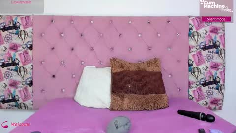 Indi  online show from September 30, 6:29 pm