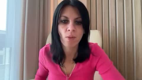 Snapshot of injaathome chatting on October 19, 1:05 pm InjaAtHome online show from October 19, 1:05 pm