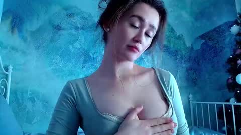 Lina online show from January 8, 9:48 am