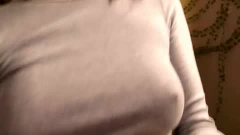 insanely_beautiful1 online show from July 19, 5:37 pm