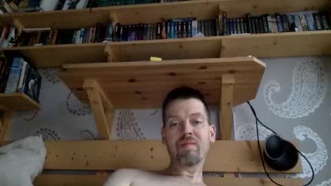 InterestedHun online show from December 4, 3:26 pm