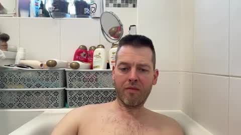 InterestedHun online show from April 22, 11:50 am