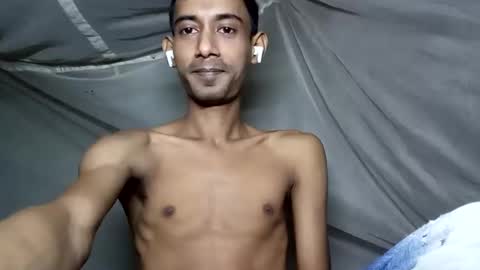 interne8famous online show from November 9, 4:10 pm