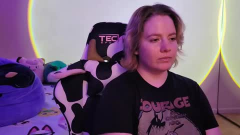 Faye online show from February 23, 2:25 pm