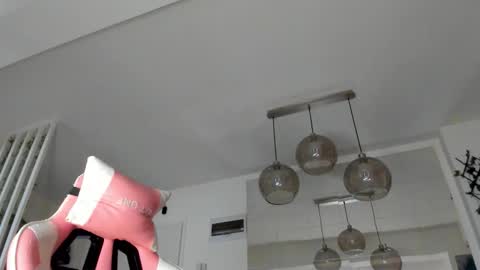 Ir s room online show from December 5, 7:40 am