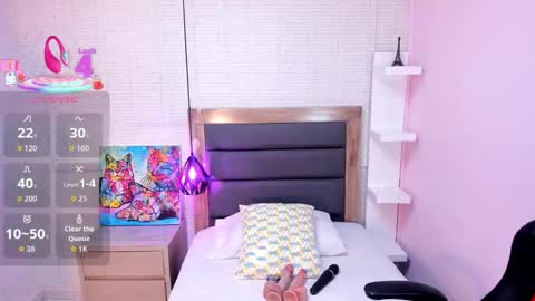  I R E N N E online show from February 10, 12:19 pm