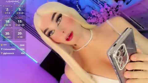 Snapshot of irina_lechera_ chatting on September 30, 10:31 pm Irina online show from September 30, 10:31 pm