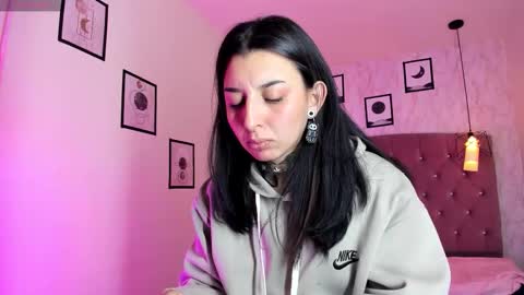 iris_77 online show from January 13, 6:16 pm